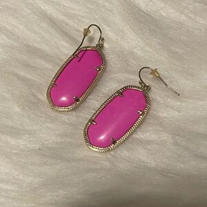 Kendra Scott Elle Gold Drop Earrings in Hot Pink